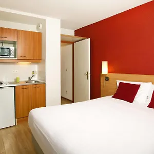 2* Aparthotel Sejours & Affaires Geneve Genis